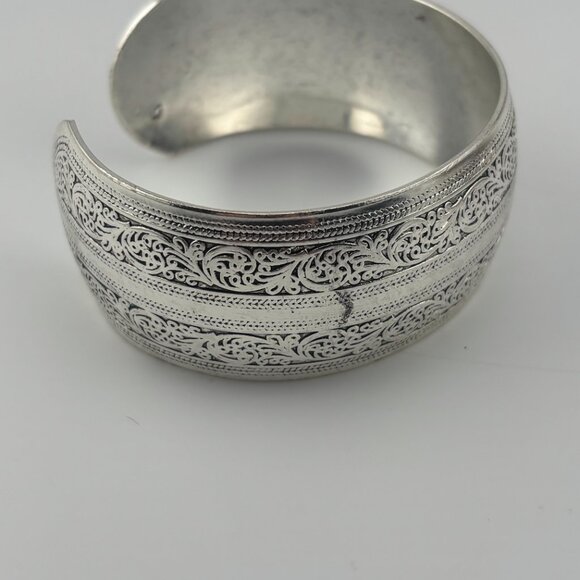 Etched 1.25 inch 925 Silver Open Cuff Bracelet - Picture 7 of 7